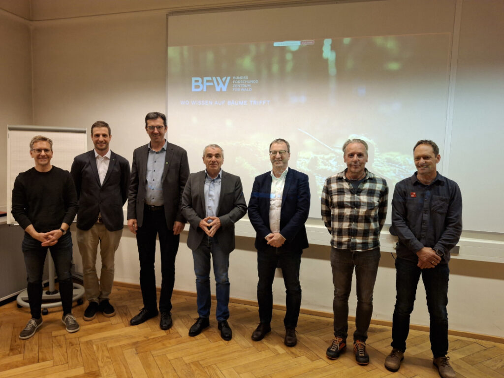 Gruppenfoto der Vortragenden bei den Innsbrucker Hofburggesprächen