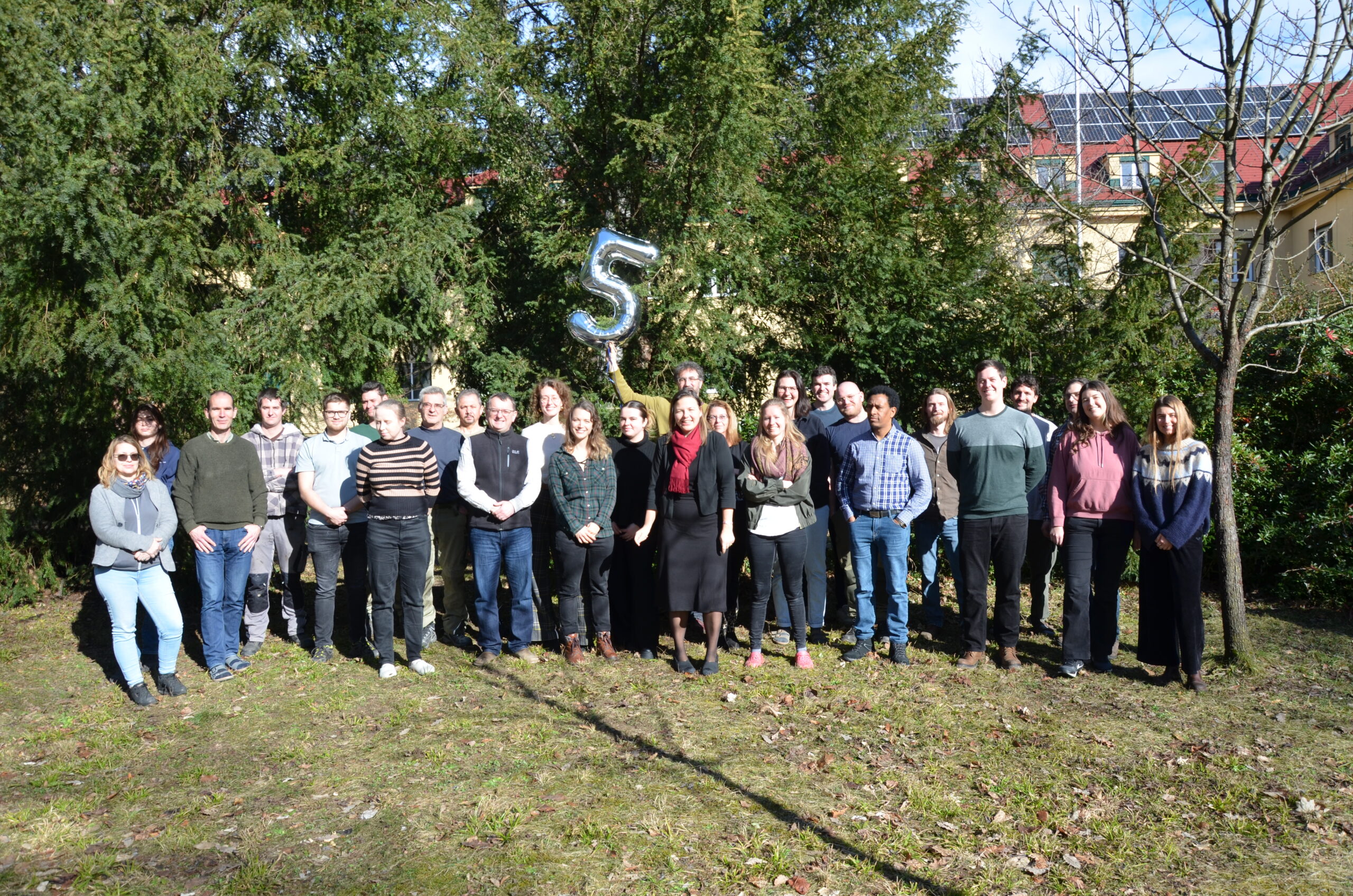 Gruppenfoto vom Institut für Waldbiodiversität und Naturschutz.