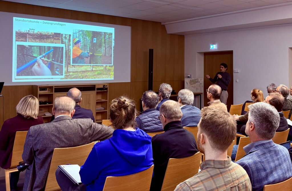 David Keßler während seines Vortrags